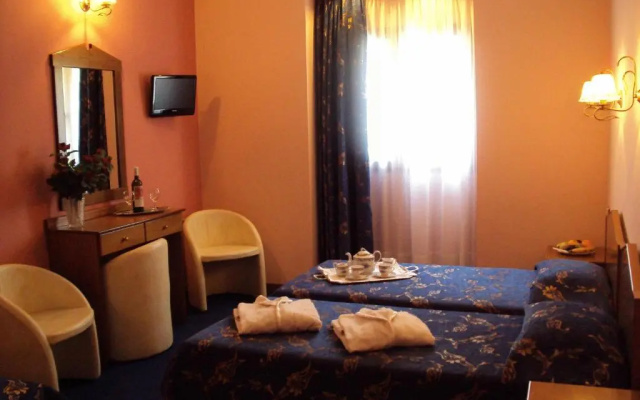 Astoria Hotel Traditional