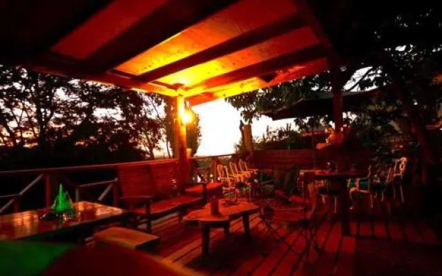 The Fan Villa