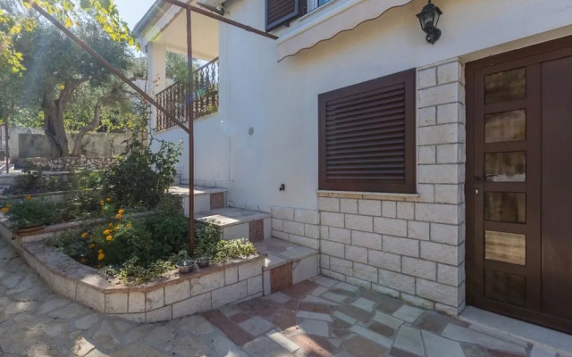 Mirica - Close to the Beach - A1