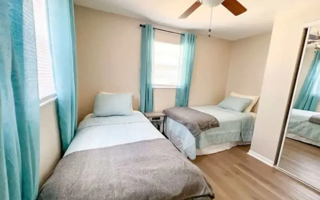 Charming Duplex in Zephyrhills! #1
