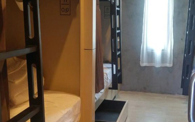 Rowhou8E Hostel Huahin