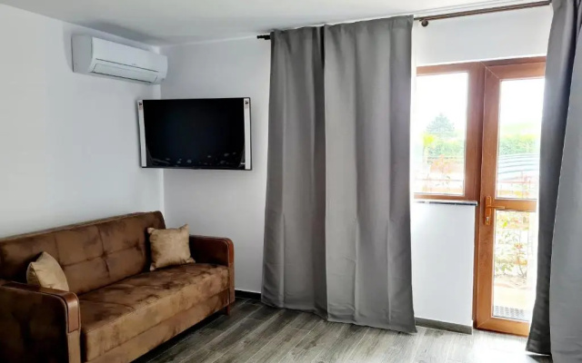 Elival House