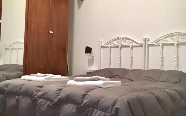 Casa Via del Crocifisso