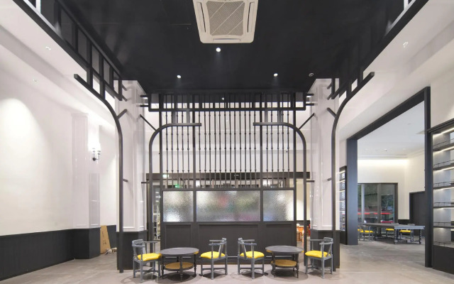 Sijiqing Teng Hotel (Ningbo Jiangshan Wanda Plaza Branch)