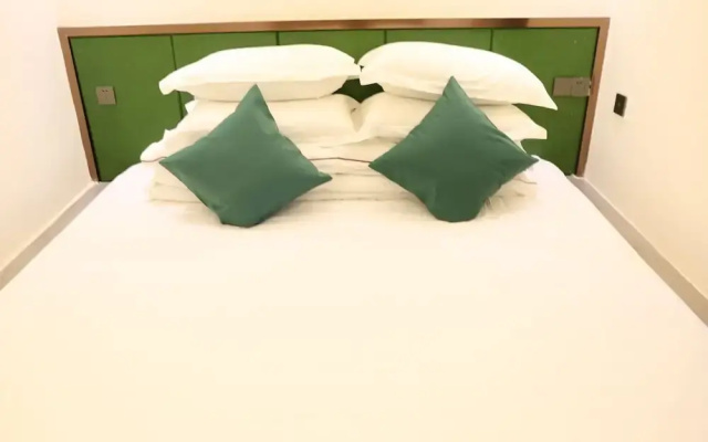 The Yuanjia Village Sky Hotel