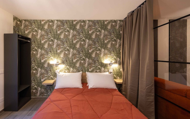 Urban Chic 2 Luxury Suites Apartment