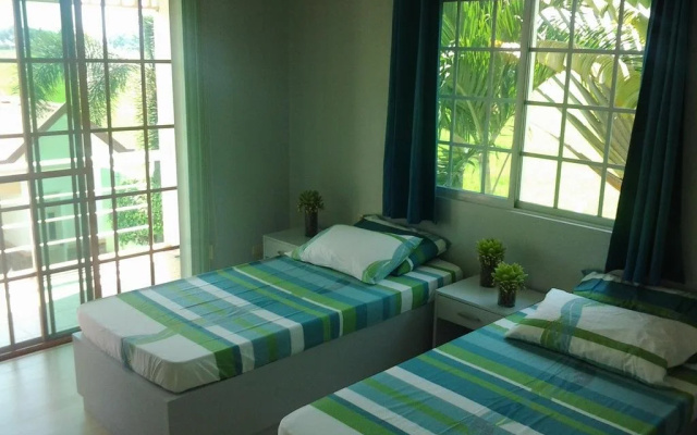 Sir Nico Guesthouse and Resort