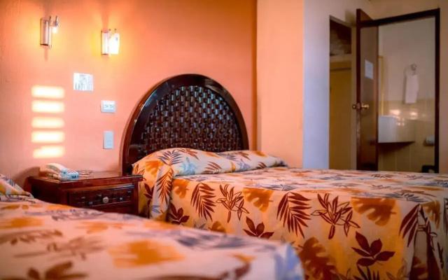 Hotel Los Girasoles