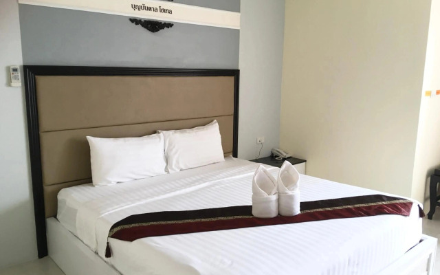 Boonbundal hotel