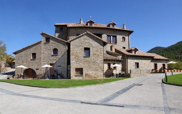 Отель Casas Rurales Pirineo вид на фасад