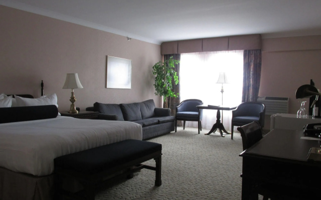 Fredericton Inn