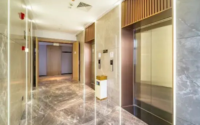 Yiya Shuang E-sports Hotel