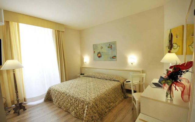 Hotel Azzi
