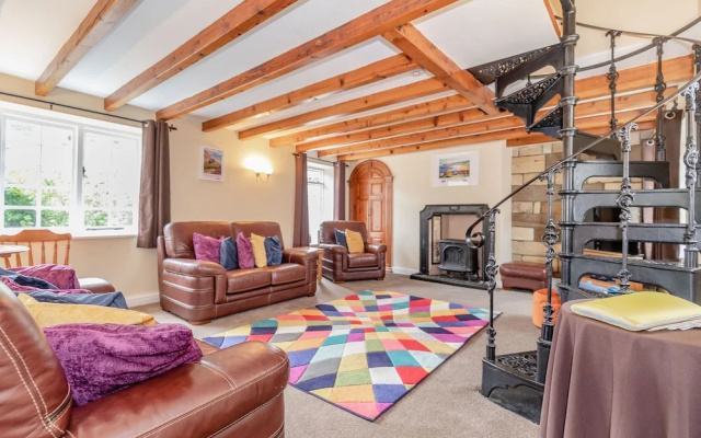 Brincliffe Cottage