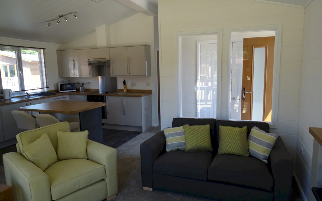 Three Bedroom Lodge 9