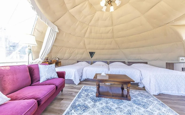 Glamping & Port
