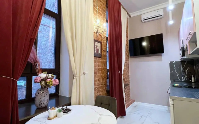 Lucky Room (Лаки Рум) на переулке Старокирочном