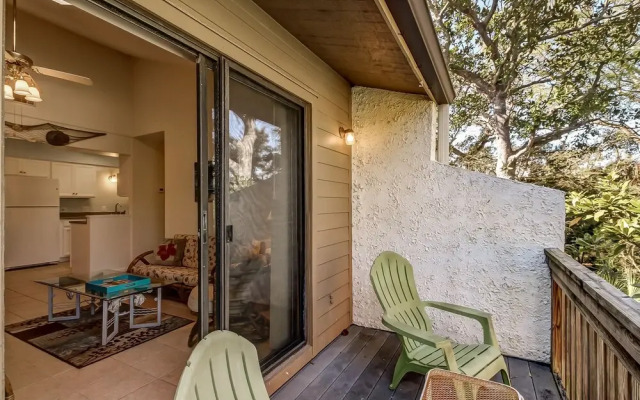 Dog Friendly Condo, Easy Access to Amelia Island Beautiful Beaches by RedAwning