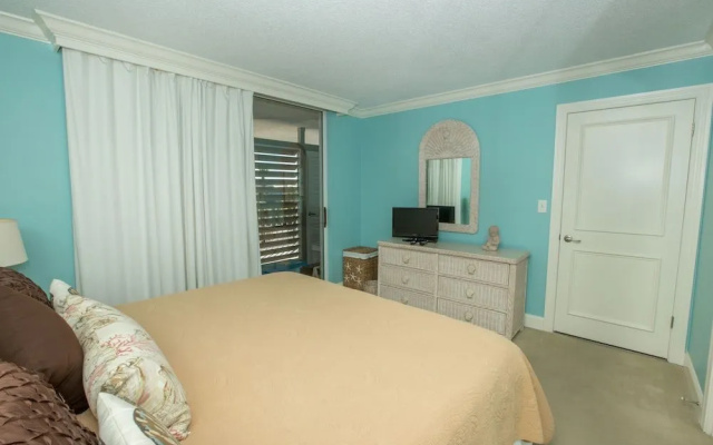 Magnolia House 309 1 Bedroom Condo by RedAwning