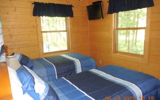 Camp Pinemere 5 Bedroom Home