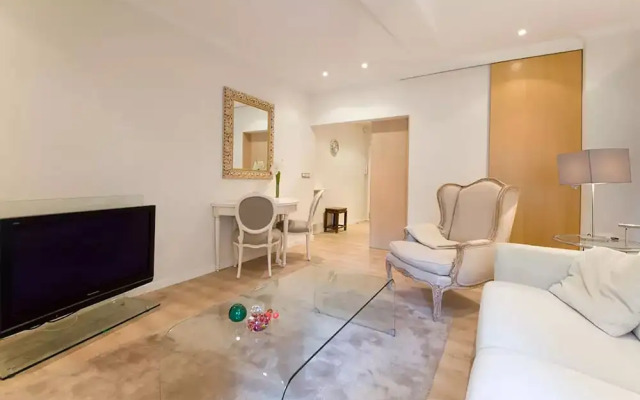 Azpeitia Elegant Home in Center