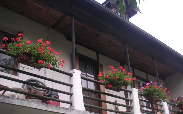 Maison Lacoste
