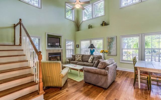 106 Jordan Lane by Hodnett Cooper