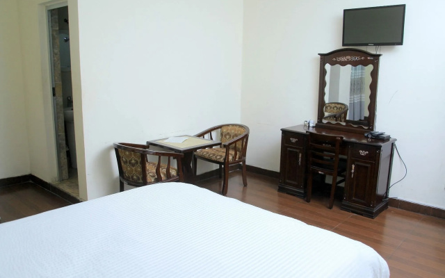 Bnow Hotel