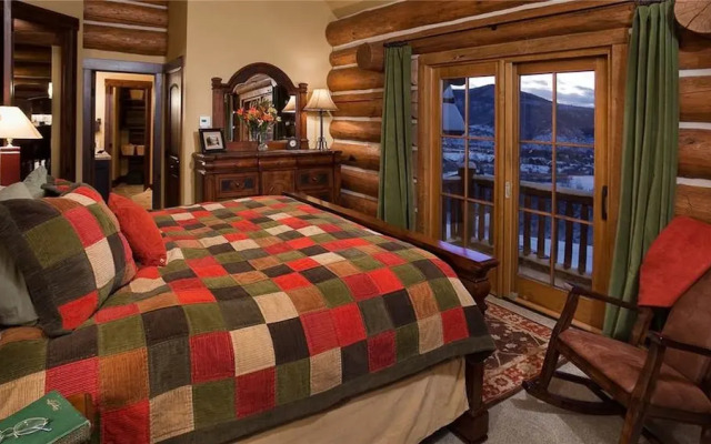 Lookout Lodge