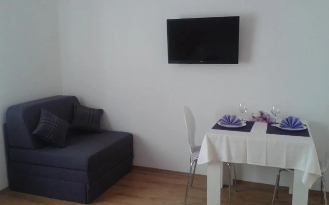 Studio apartman Eni