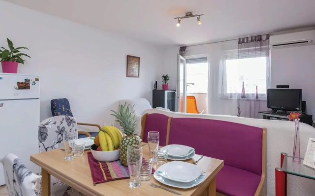 Stunning Home in Liznjan With Wifi and 1 Bedrooms