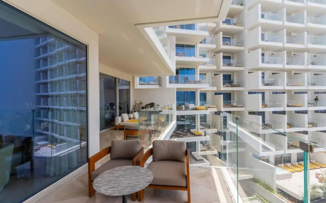 Five Palm Jumeirah Luxurious 2bdr Stunning Views