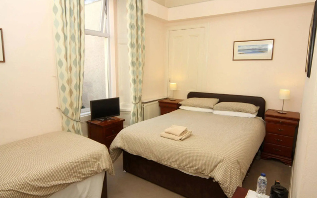 Dean Park Guest House