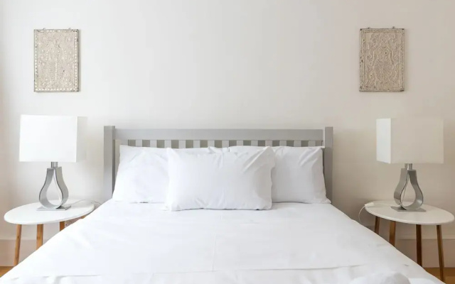 A Place Like Home - Comfortable South Kensington Apartment