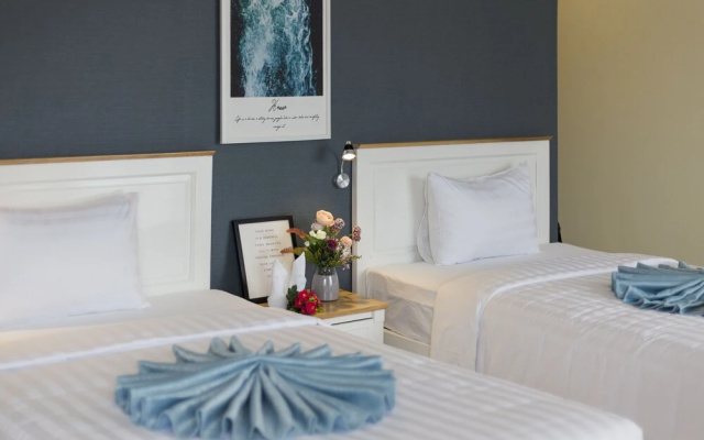 Audrey's Hotel