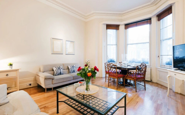 The Cromwell Road Residence - OEF