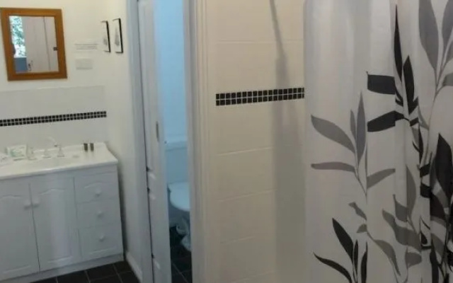 Storm Bay Guest House
