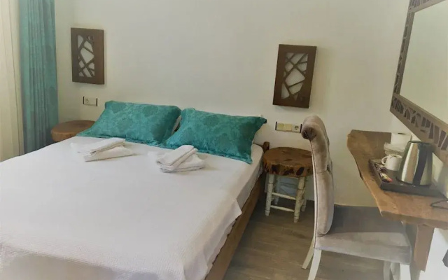 Ceneviz Hotel
