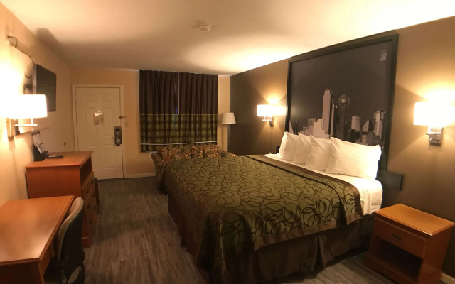 Super 8 by Wyndham Terrell