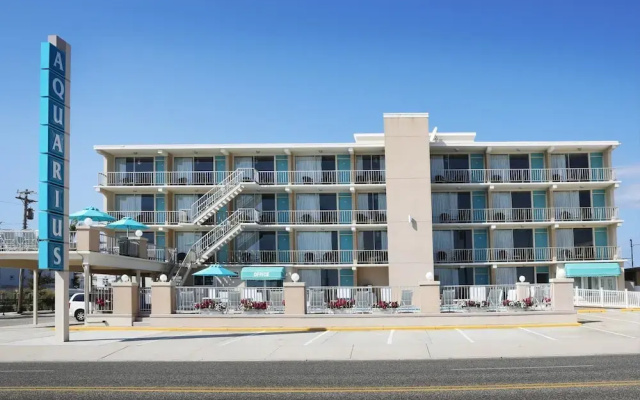 Aquarius Oceanfront Inn