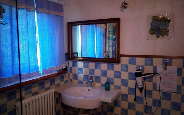 B&B Cadrecca Tra Terra Luna e Mare