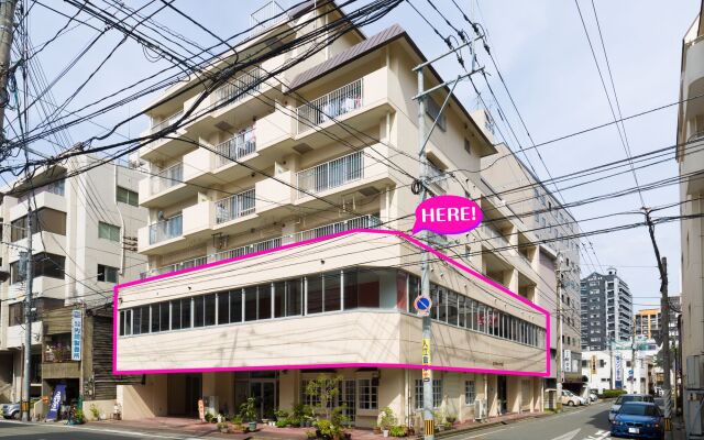 Отель 81's Inn Nakasu - Hostel Япония, Фукуока - отзывы, цены и фото номеров - забронировать отель 81's Inn Nakasu - Hostel онлайн вид на фасад