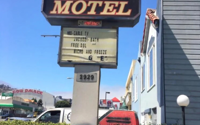 Royal Palace Inn