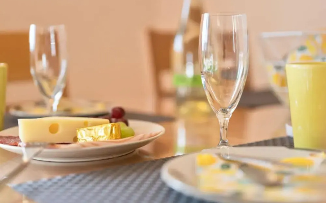 Sunny, Modern Furnished Apartment Your Favourite Place to Relax