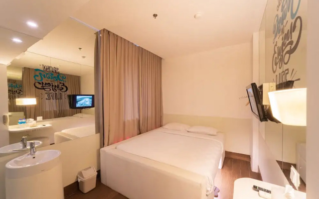 J.Icon Hip Hotel