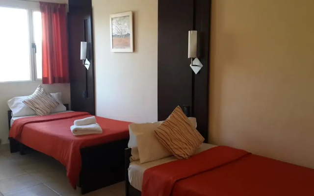 Hotel Costanera del Sur