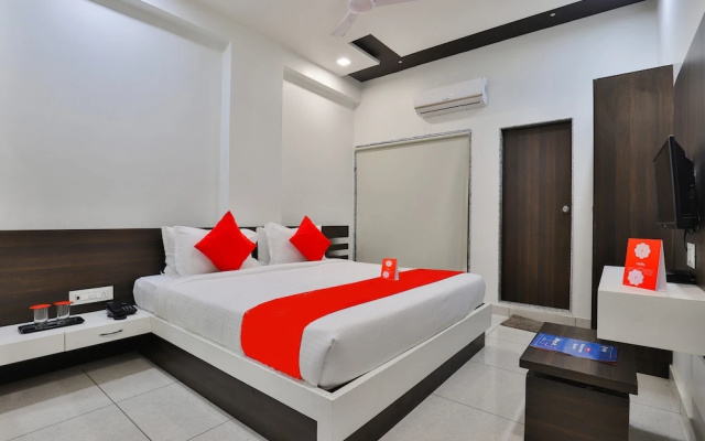 OYO 15914 Hotel Kruti