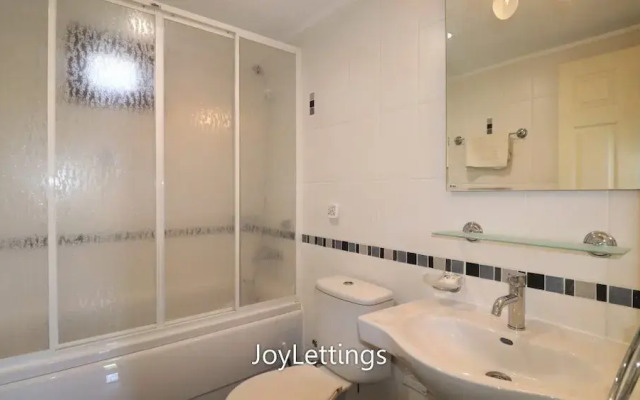 Villa AX07 by JoyLettings