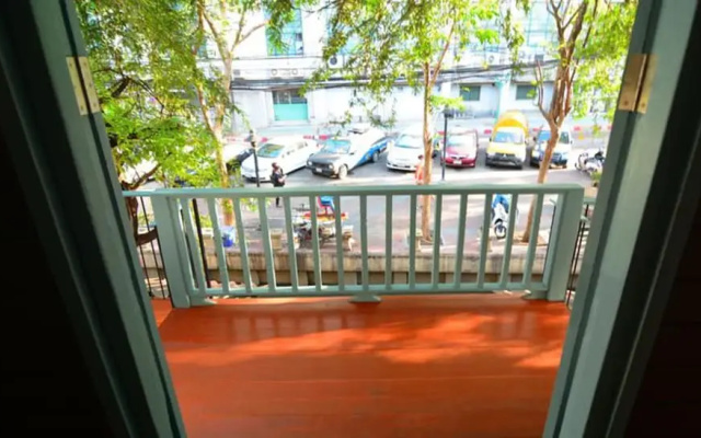 La Moon Hostel