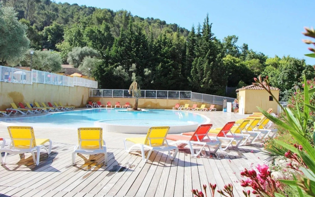 Charming Provence Cottage Retreat